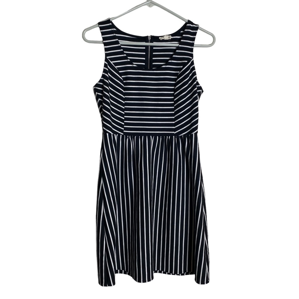 Woman's Dress- Sleeveless, Stretchy, knee Length, Fit & Flare